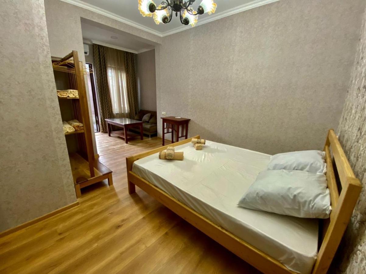 Guest House - Avlabari Tiflis Dış mekan fotoğraf